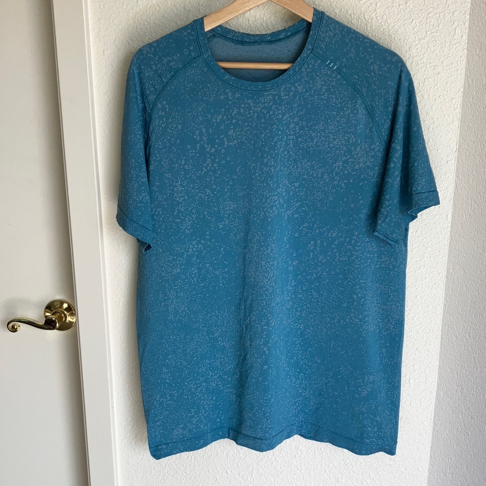 Lululemon Men’s Metal Vent Tech Tee